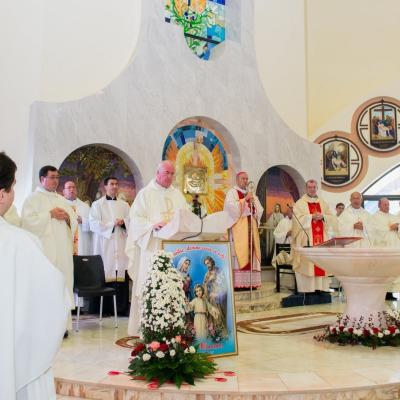 30 septembrie: Iaşi "Sfânta Tereza": Consacrarea altarului, sfinţirea bisericii şi hramul