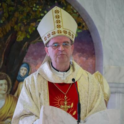 30 septembrie: Iaşi "Sfânta Tereza": Consacrarea altarului, sfinţirea bisericii şi hramul