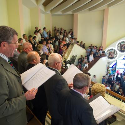 30 septembrie: Iaşi "Sfânta Tereza": Consacrarea altarului, sfinţirea bisericii şi hramul