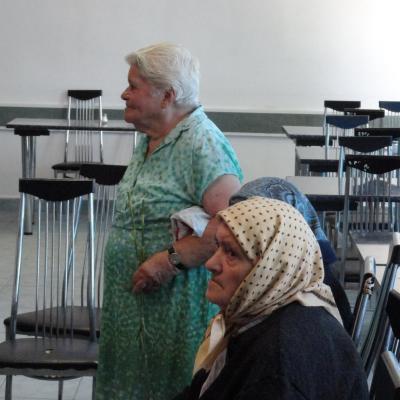 30 septembrie: Bacău: Proiectul We Can Do It la Colegiul Naţional Catolic "Sfântul Iosif"