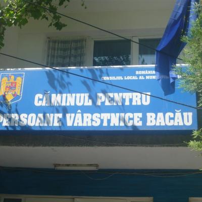 30 septembrie: Bacău: Proiectul We Can Do It la Colegiul Naţional Catolic "Sfântul Iosif"