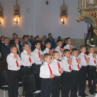 30 septembrie: Cacica: Administrarea Mirului la sanctuarul marian