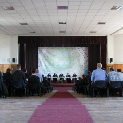 2 octombrie: Roman: Simpozion "Ştiinţa credinţei şi exigenţele raţiunii filozofice"