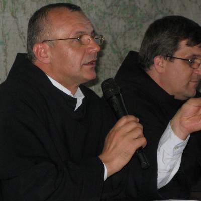 2 octombrie: Roman: Simpozion "Ştiinţa credinţei şi exigenţele raţiunii filozofice"