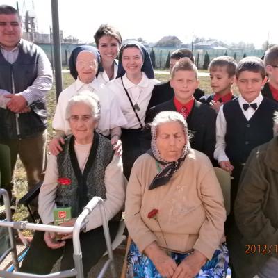2 octombrie: Gherăeşti: Ziua Internaţională a Vârstnicului