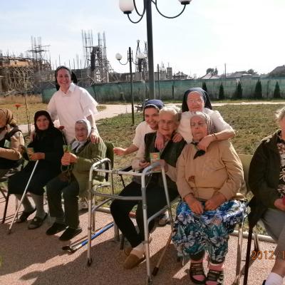 2 octombrie: Gherăeşti: Ziua Internaţională a Vârstnicului