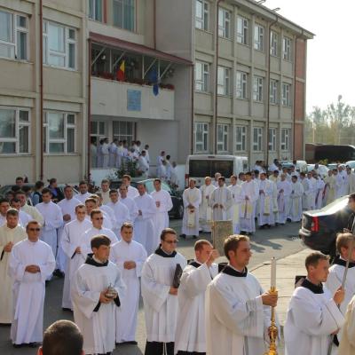 4 octombrie: Roman: Sfinţire de diaconi la Institutul Teologic Romano-Catolic Franciscan