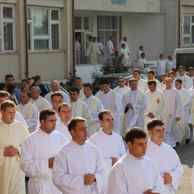4 octombrie: Roman: Sfinţire de diaconi la Institutul Teologic Romano-Catolic Franciscan
