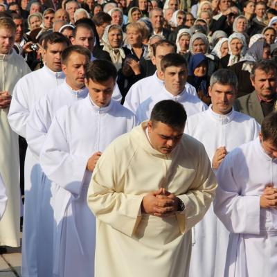 4 octombrie: Roman: Sfinţire de diaconi la Institutul Teologic Romano-Catolic Franciscan