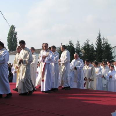 4 octombrie: Roman: Sfinţire de diaconi la Institutul Teologic Romano-Catolic Franciscan