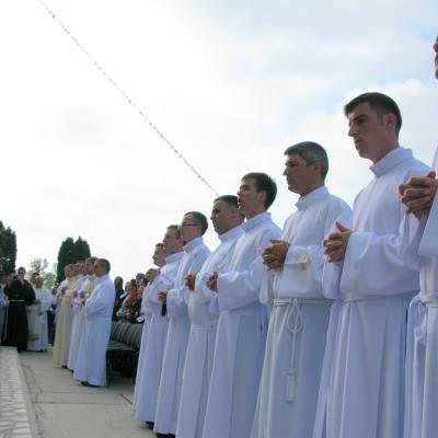4 octombrie: Roman: Sfinţire de diaconi la Institutul Teologic Romano-Catolic Franciscan