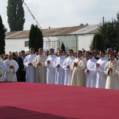 4 octombrie: Roman: Sfinţire de diaconi la Institutul Teologic Romano-Catolic Franciscan