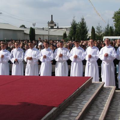 4 octombrie: Roman: Sfinţire de diaconi la Institutul Teologic Romano-Catolic Franciscan