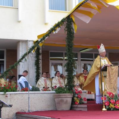 4 octombrie: Roman: Sfinţire de diaconi la Institutul Teologic Romano-Catolic Franciscan