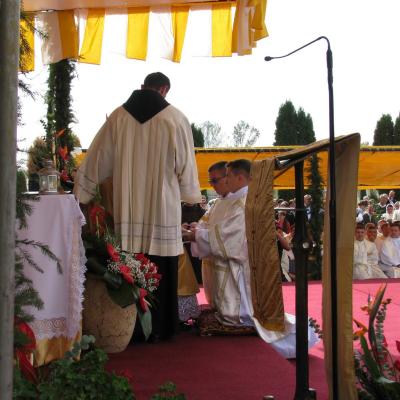4 octombrie: Roman: Sfinţire de diaconi la Institutul Teologic Romano-Catolic Franciscan