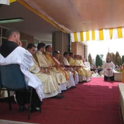 4 octombrie: Roman: Sfinţire de diaconi la Institutul Teologic Romano-Catolic Franciscan