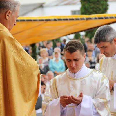 4 octombrie: Roman: Sfinţire de diaconi la Institutul Teologic Romano-Catolic Franciscan
