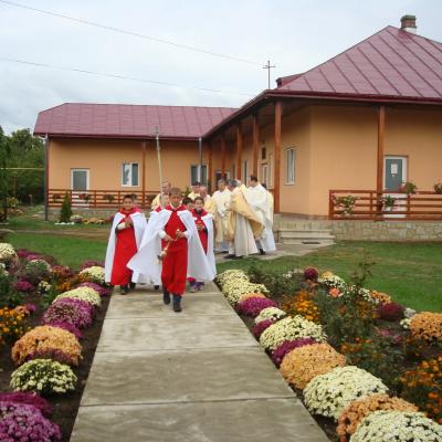 7 octombrie: Cleja: Hramul comunităţii "Sfântul Francisc de Assisi"