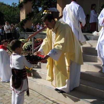 7 octombrie: Cleja: Hramul comunităţii "Sfântul Francisc de Assisi"