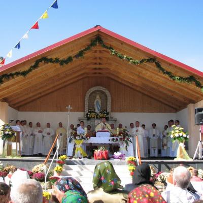 7 octombrie: Cleja: Hramul comunităţii "Sfântul Francisc de Assisi"