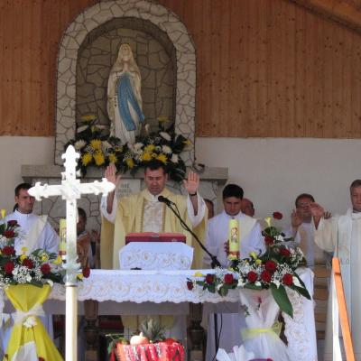 7 octombrie: Cleja: Hramul comunităţii "Sfântul Francisc de Assisi"