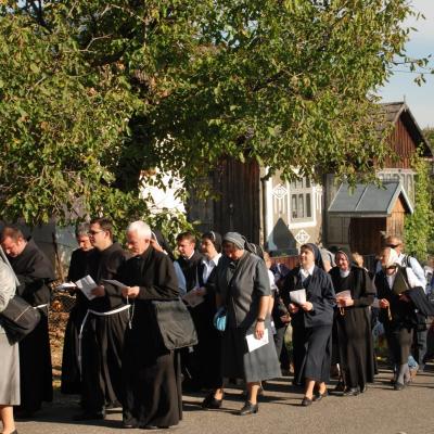 7 octombrie: Cacica: Pelerinajul persoanelor consacrate la sanctuarul Maicii Domnului (II)