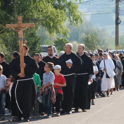 7 octombrie: Cacica: Pelerinajul persoanelor consacrate la sanctuarul Maicii Domnului (II)