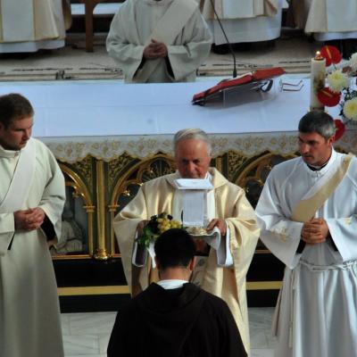 7 octombrie: Cacica: Pelerinajul persoanelor consacrate la sanctuarul Maicii Domnului (II)