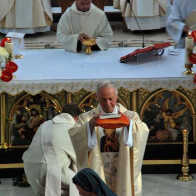 7 octombrie: Cacica: Pelerinajul persoanelor consacrate la sanctuarul Maicii Domnului (II)