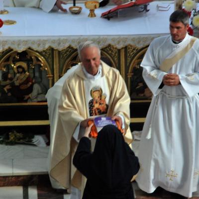 7 octombrie: Cacica: Pelerinajul persoanelor consacrate la sanctuarul Maicii Domnului (II)