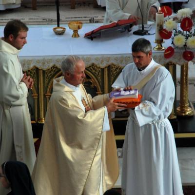 7 octombrie: Cacica: Pelerinajul persoanelor consacrate la sanctuarul Maicii Domnului (II)