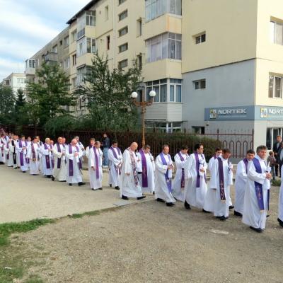 10 octombrie: Bacău: Înmormântarea pr. Ştefan Erdeş