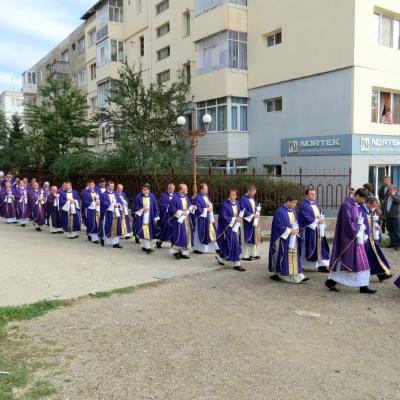 10 octombrie: Bacău: Înmormântarea pr. Ştefan Erdeş