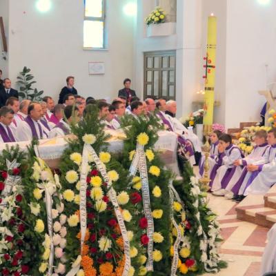 10 octombrie: Bacău: Înmormântarea pr. Ştefan Erdeş