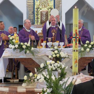 10 octombrie: Bacău: Înmormântarea pr. Ştefan Erdeş