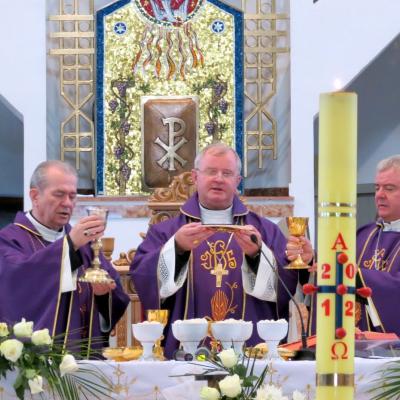 10 octombrie: Bacău: Înmormântarea pr. Ştefan Erdeş