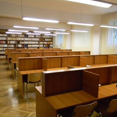 15 octombrie: Iaşi: Deschiderea bibliotecii Institutului Teologic Romano-Catolic