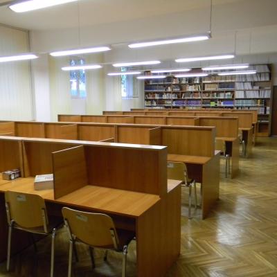 15 octombrie: Iaşi: Deschiderea bibliotecii Institutului Teologic Romano-Catolic