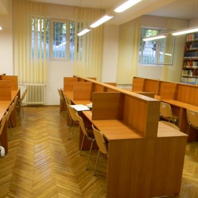15 octombrie: Iaşi: Deschiderea bibliotecii Institutului Teologic Romano-Catolic