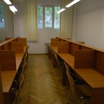 15 octombrie: Iaşi: Deschiderea bibliotecii Institutului Teologic Romano-Catolic