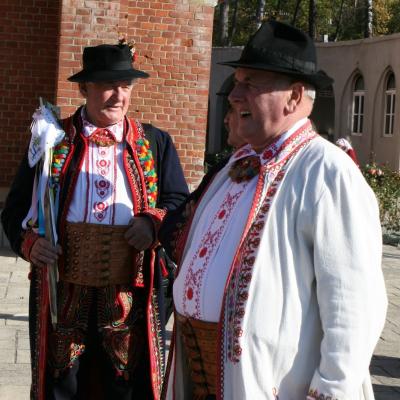 22 octombrie: Roman: Bucuria de a crede urmând două modele de credinţă