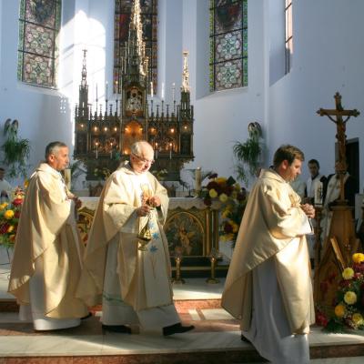 22 octombrie: Roman: Bucuria de a crede urmând două modele de credinţă