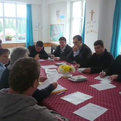 24 octombrie: Bacău: Întâlnirea anuală diecezană a asistenţilor spirituali ai Scout