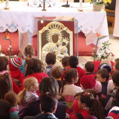 28-31 octombrie: Ploscuţeni: Vizita icoanei sfintei Fecioare Maria de la Cacica