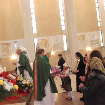 28 octombrie: Şcheia: 10 ani de la inaugurarea Casei "Fericita Clara"