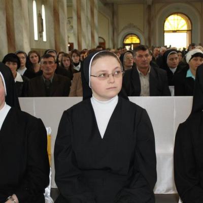 28 octombrie: Frumoasa: Profesiune religioasă