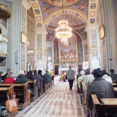 2 noiembrie: Iaşi: Liturghie cu requiem in catedrala "Adormirea Maicii Domnului"