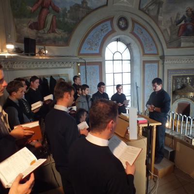 2 noiembrie: Iaşi: Liturghie cu requiem in catedrala "Adormirea Maicii Domnului"