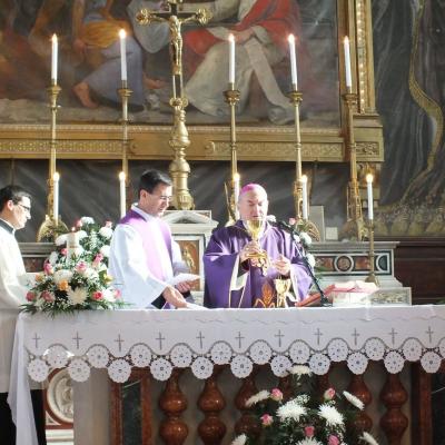 2 noiembrie: Iaşi: Liturghie cu requiem in catedrala "Adormirea Maicii Domnului"
