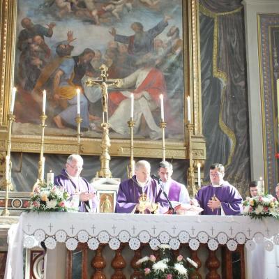 2 noiembrie: Iaşi: Liturghie cu requiem in catedrala "Adormirea Maicii Domnului"